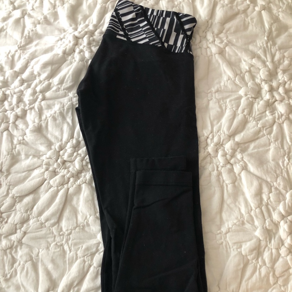 Lululemon black leggings
